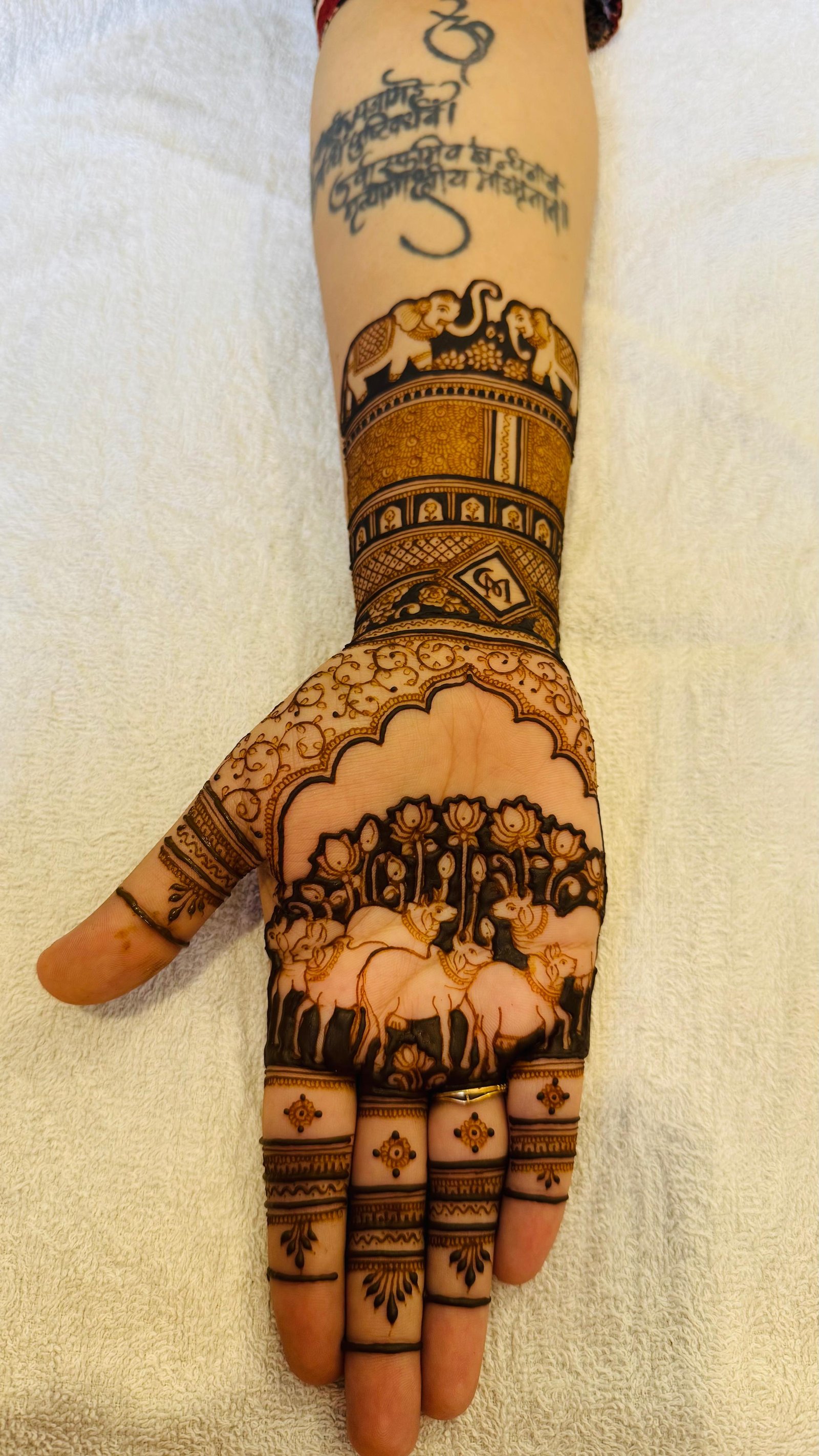 Sider Mehndi - bridal mehndi service